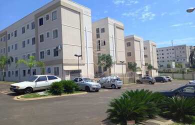 Imagem: O apartamento possui 2 Dormitórios, 1 Banheiro, 1 Vaga na garagem