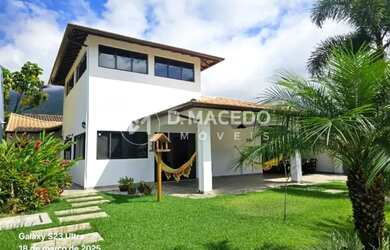 Imagem: A casa possui 4 Dormitórios, 4 Banheiros, 2 Vagas na garagem