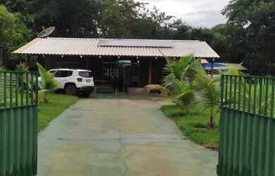 Imagem: A fazenda possui 800m² de Área e está localizado em Edealina