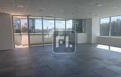 Imagem: O depósito possui 5 Vagas na garagem, 158m² de Área, Imóvel