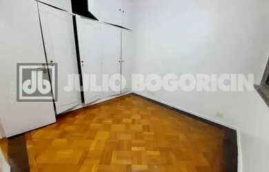 Imagem 16: POSTO 4 QUADRA DA PRAIA 150M2 SALÃO 2 AMBIENTES 3 QUARTOS ÁREA 2 DEPENDÊNCIAS...