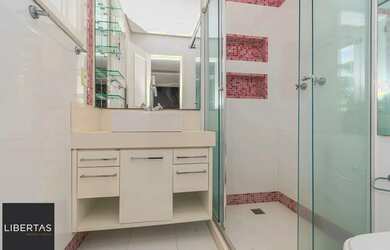 Imagem 16: Sobrado de 3 dormitórios e 4 vagas no Alto Petrópolis para alugar