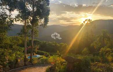 Imagem 2: Belíssimo sitio com casa mobiliada