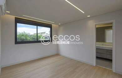 Imagem 3: Casa em condomínio à venda, 4 quartos, 4 suítes, Alphaville Lagoa dos Ingleses - Nova Lima