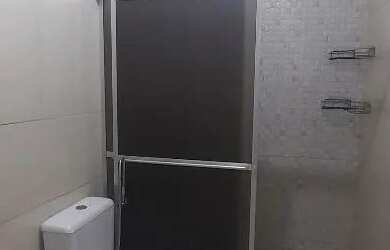 Imagem: A casa possui 2 Dormitórios, 1 Banheiro, 1 Vaga na garagem