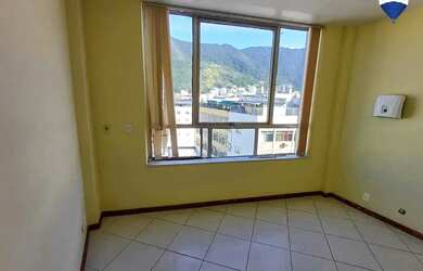 Imagem: O depósito possui 1 Vaga na garagem e 35m² de Área e está