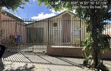 Imagem: A casa possui 2 Dormitórios, 1 Banheiro, 200m² de Área e