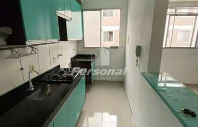 Imagem: O apartamento possui 2 Dormitórios, 1 Banheiro, 1 Vaga na garagem