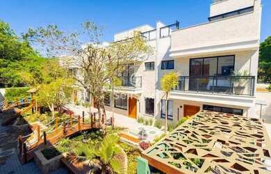 Imagem: A casa em condomínio possui 4 Dormitórios, 2 Banheiros, 2