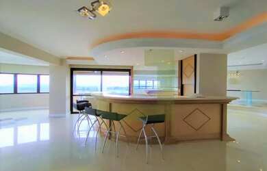 Imagem: O apartamento possui 2 Dormitórios, 1 Banheiro, 3 Vagas na