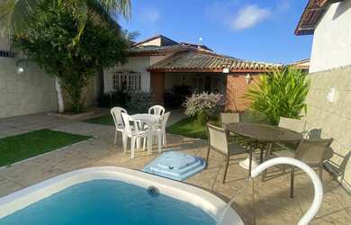 Imagem: A casa em condomínio possui 3 Dormitórios, 3 Banheiros, 3