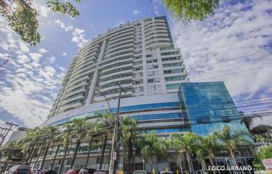 Imagem: O apartamento possui 1 Dormitório, 1 Banheiro, 1 Vaga na garagem