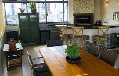 Imagem: O apartamento possui 4 Dormitórios, 5 Banheiros, 1 Vaga na