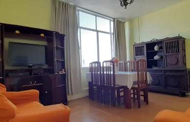 Imagem: O apartamento possui 3 Dormitórios, 2 Banheiros, 80m² de Área