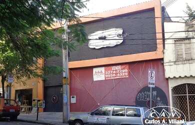 Imagem: A casa possui 1 Dormitório, 5 Banheiros, 588m² de Área e