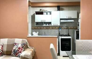 Imagem: O apartamento possui 2 Dormitórios, 1 Banheiro, 1 Vaga na garagem