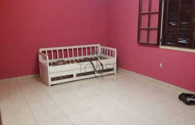 Imagem: A casa em condomínio possui 4 Dormitórios, 3 Banheiros, 190m²