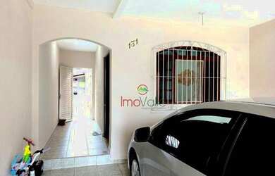 Imagem: A casa em condomínio possui 2 Dormitórios, 1 Banheiro, 2 Vagas