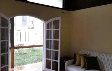 Imagem: A casa em condomínio possui 4 Dormitórios, 3 Banheiros, 3