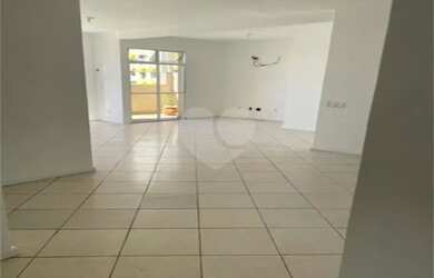 Imagem 9: COBERTURA COM PISCINA NA TIJUCA, EM FRENTE AO COLÉGIO MILITAR, VISTA...