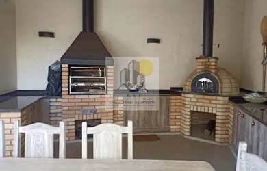 Imagem: A casa em condomínio possui 3 Dormitórios, 4 Banheiros, 4