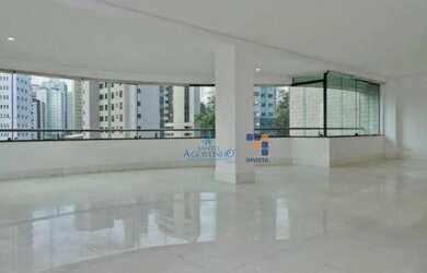 Imagem: O apartamento possui 4 Dormitórios, 5 Banheiros, 4 Vagas na