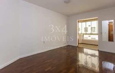 Imagem: O apartamento possui 4 Dormitórios, 5 Banheiros, 2 Vagas na