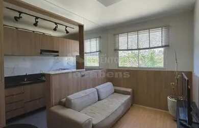 Imagem: O apartamento possui 2 Dormitórios, 1 Banheiro, 1 Vaga na garagem