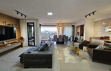 Imagem: O apartamento possui 3 Dormitórios, 3 Banheiros, 2 Vagas na