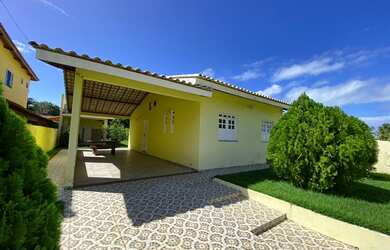 Imagem: A casa em condomínio possui 2 Dormitórios, 3 Banheiros, 2