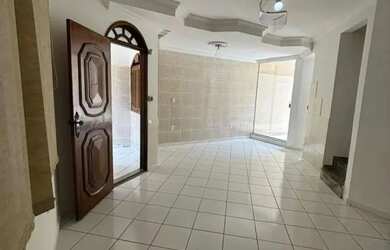 Imagem 5: Casa de 2 Pavimentos com 2 Entradas Próxima ao Sexto Batalhão!