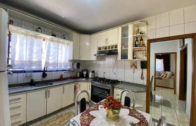 Imagem 8: CASA À VENDA NO JARDIM SAN RAPHAEL EM ARAPONGAS