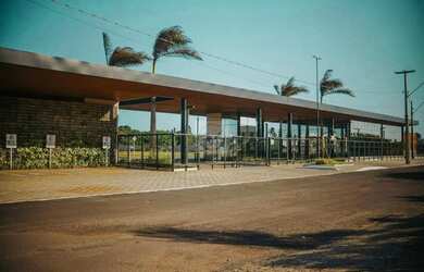 Imagem: O terreno possui 414m² de Área e está localizado em Robalo