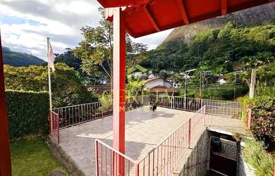 Imagem 12: Casa linear de 286m² e terreno de 776m² com 3 quartos no centro do Cônego,...