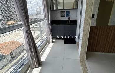 Imagem: O apartamento possui 3 Dormitórios, 1 Banheiro, 1 Vaga na garagem