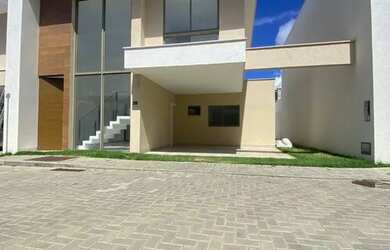 Imagem: A casa em condomínio possui 3 Dormitórios, 2 Banheiros, 2