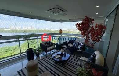 Imagem: O apartamento possui 4 Dormitórios, 3 Banheiros, 2 Vagas na