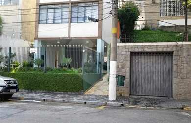 Imagem: O depósito possui 870m² de Área e está localizado em Perdizes