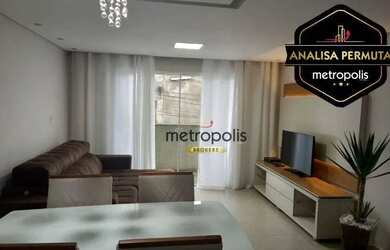 Imagem: A casa possui 2 Dormitórios, 1 Banheiro, 2 Vagas na garagem