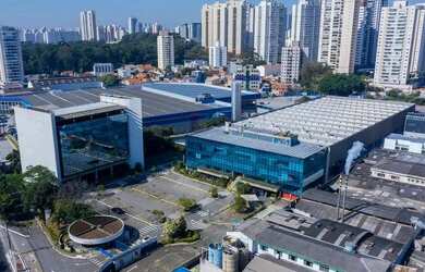 Imagem: O depósito possui 19929m² de Área e está localizado em Tatuapé