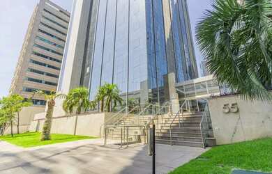 Imagem: O depósito possui 5 Vagas na garagem, 265m² de Área e está