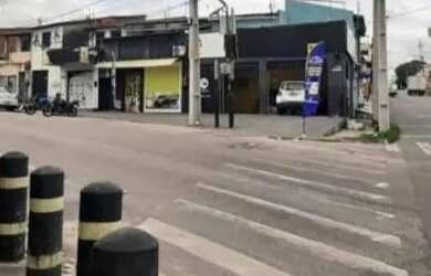 Imagem: A casa possui 450m² de Área e está localizado em Parque São