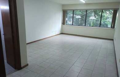 Imagem: O depósito possui 37m² de Área e está localizado em Praia