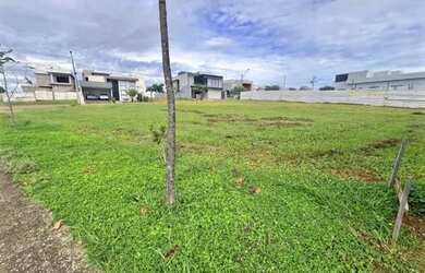 Imagem: O terreno possui 462m² de Área e está localizado em Centro