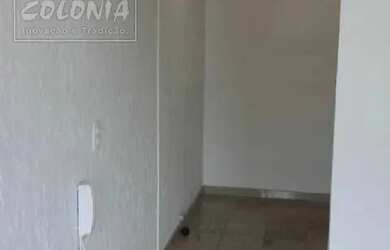 Imagem: O depósito possui 1 Vaga na garagem, 31m² de Área e está