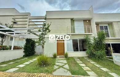 Imagem: A casa possui 4 Dormitórios, 5 Banheiros, 4 Vagas na garagem