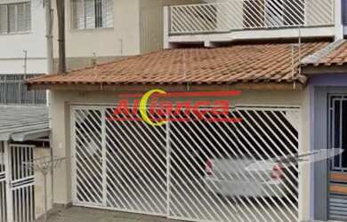 Imagem: A casa possui 3 Dormitórios, 3 Banheiros, 2 Vagas na garagem