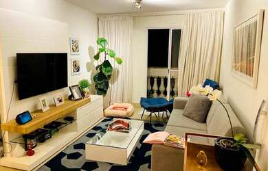 Imagem: O apartamento possui 3 Dormitórios, 1 Banheiro, 1 Vaga na garagem