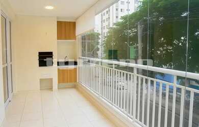 Imagem: O apartamento possui 3 Dormitórios, 2 Banheiros, 2 Vagas na