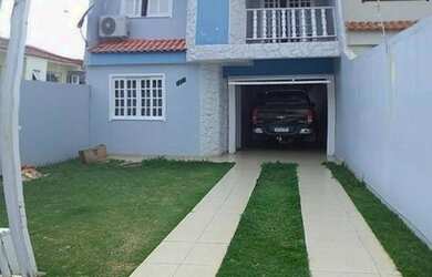 Imagem: A casa possui 2 Dormitórios, 4 Banheiros, 3 Vagas na garagem